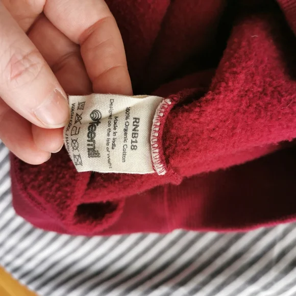 All To Love Sweatshirt - Picture 3 of 3